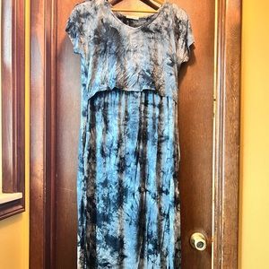 Cute tie-dye Nursing dress, size large
